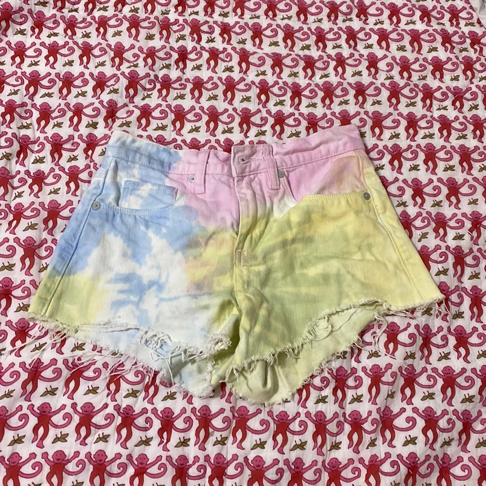 BLANK NYC JEAN SHORTS